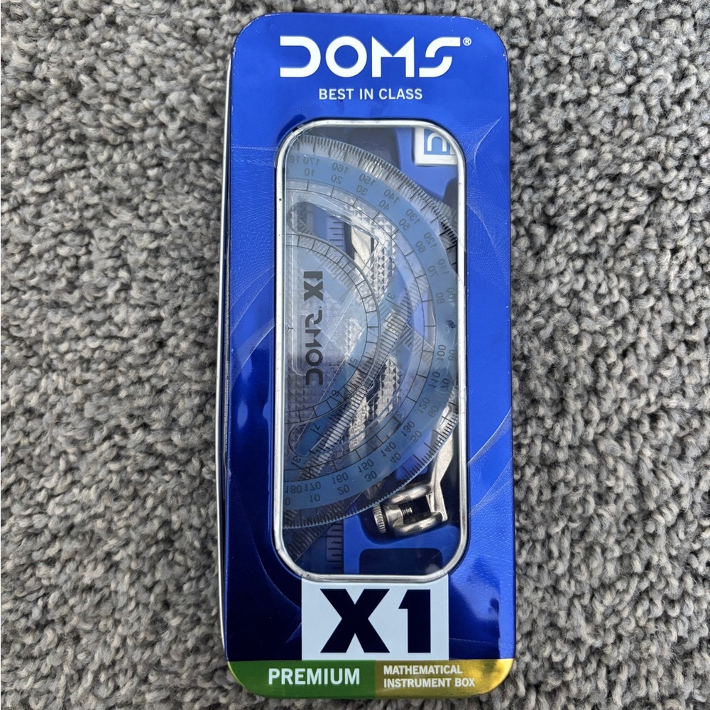 DOMS X1 Premium Mathematical Instrument Box